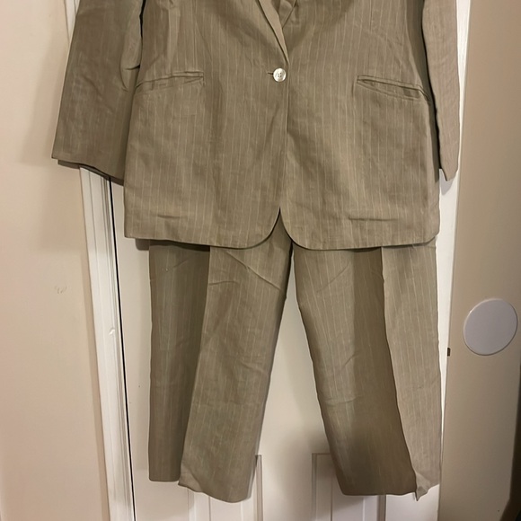 Folio Saks fifth Avenue  Trouser pants suit - Picture 2 of 16